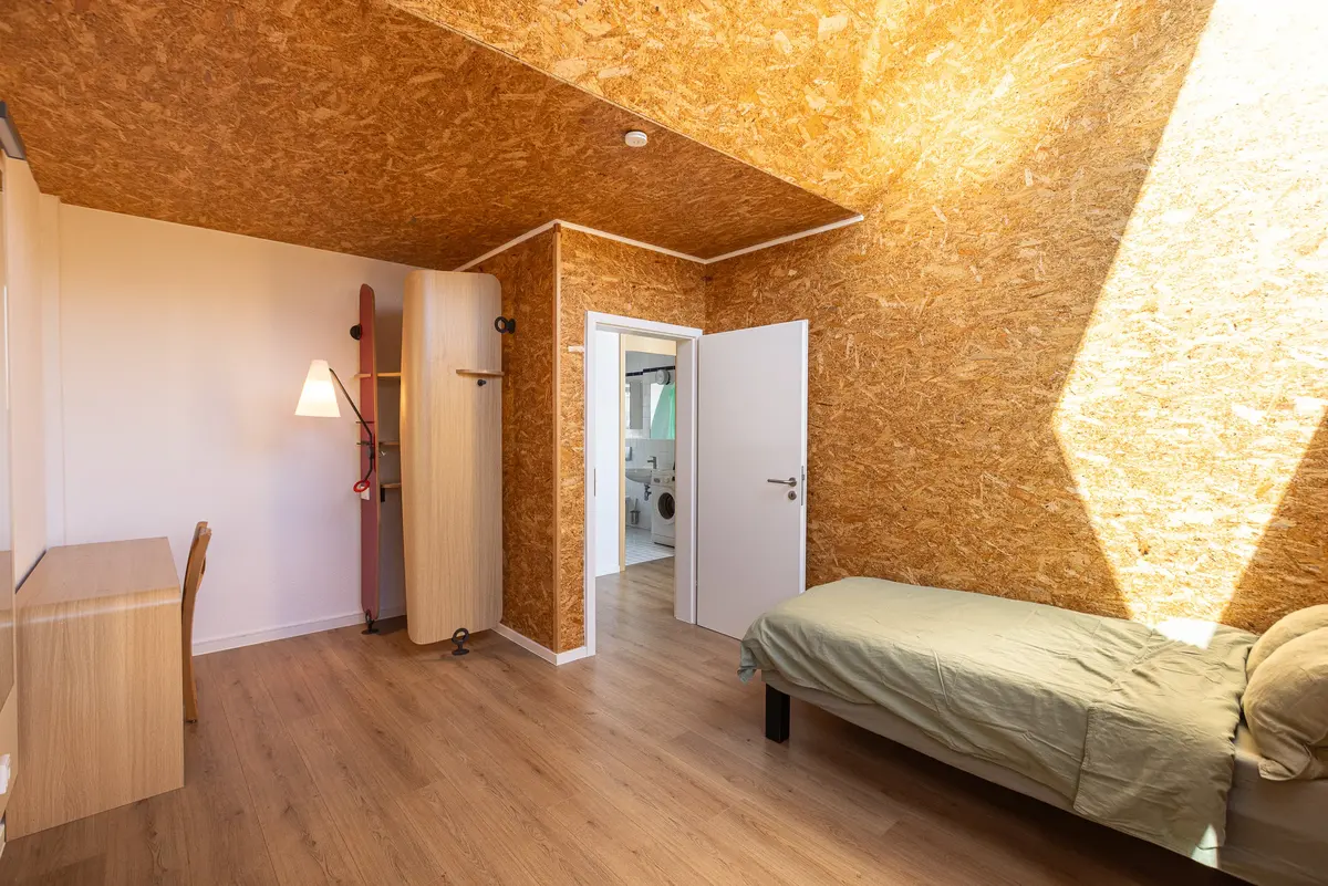 Loft XL, Loft-Style mit 4 Schlafzimmern und Wohnraum, CopperRoof Apartments Merseburg