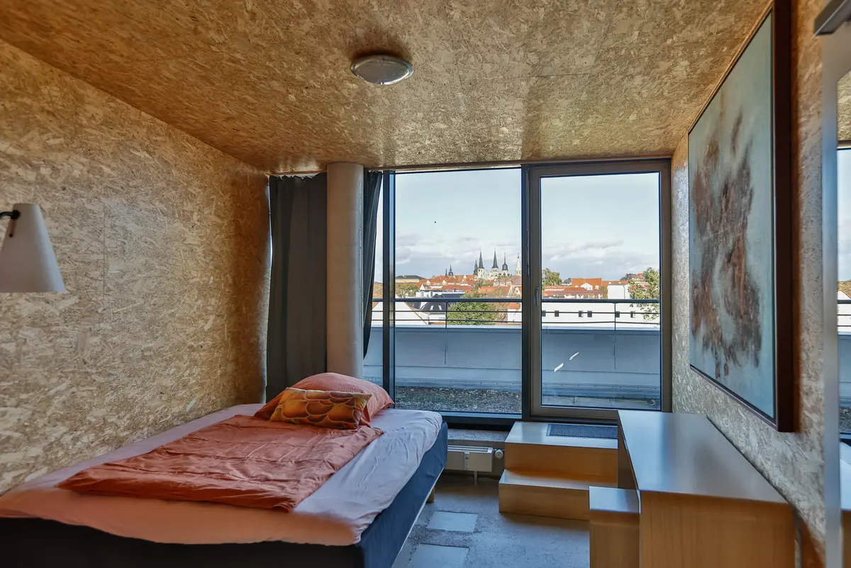 Gemeinschaftsbereich im Penthouse der CopperRoof Apartments Merseburg